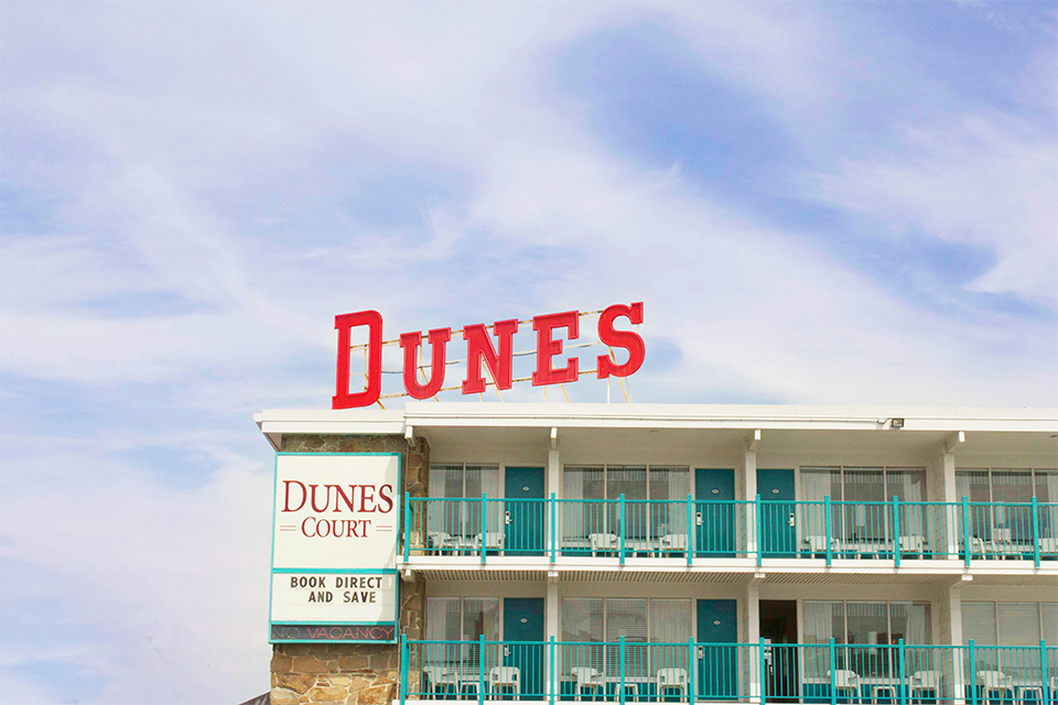 Dunes Court Sign