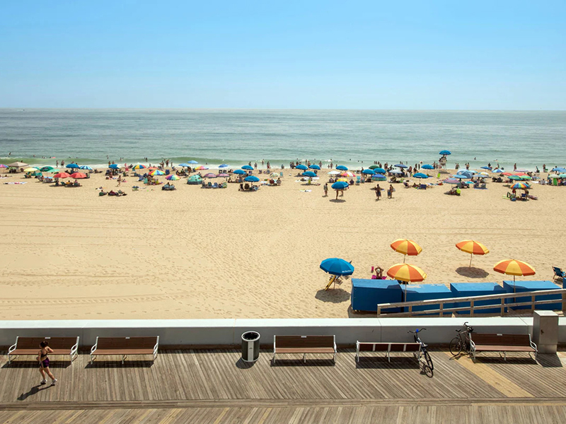 Gorgeous views and vacation convenience from the 15th street boardwalk location
